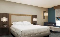 Holiday Inn Express Redding North By IHG