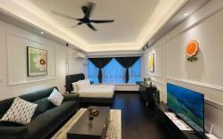 Artisan View Studio unit R&F Seine Region by ANJU