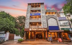 Via Luxury Inn Adarsh Nagar