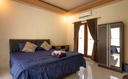 Calm Haven Villa with Amabela Garden Lovina Mitra RedDoorz