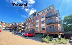 Travaal - 2 Bed Serviced Apartment Farnborough