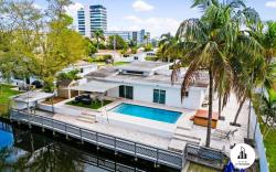 Uhost AI | 5BR Retreat | Pool, Valet & Event Space