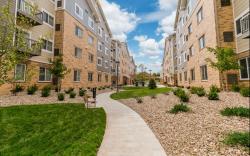 WaterWalk Extended Stay by Wyndham Kansas City - Overland Pk