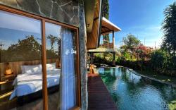 Villa 4-BR Klub Bunga No. 10 Batu Malang