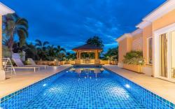 Mew luxury pool villa king bed