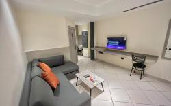 Modern, Central Apartment!