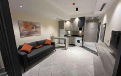 Modern studio in central location #3