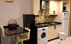 Modern studio in central location #5