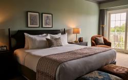 The Harbor Front Inn