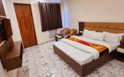 Hotel Daksh
