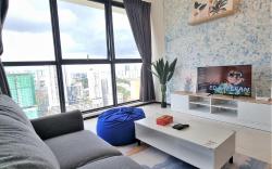 Skyblue 2 Rooms Apartment, 4+2 Pax at Urban Suites