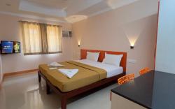 Kalluvalappil Holiday Inn