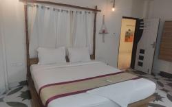Blue Sapphire Hotel and Banquet