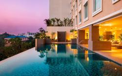 Lemon Tree Premier City Center Pune