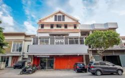 OYO 164 Ang's Residence