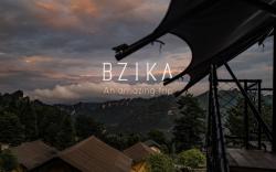 BZIKA Wonderland Retreat--Zhangjiajie National Forest Park Store