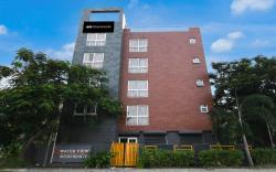 Super Collection O Water View Residency