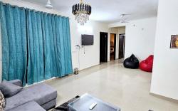 Urban Nest: Cozy 3bhk Apartment