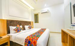 FabHotel Midway