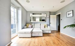 Modern 1-Bed Retreat, sleeps 5 - West Ham 47 E15 