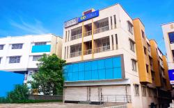 FabHotel Classic Executive - Nr. Sasvad Road Railway Station