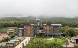 Stone Wood Hotel Amboli