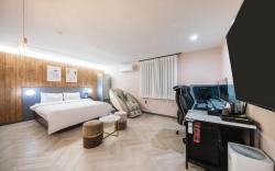 Iksan Hotel 174