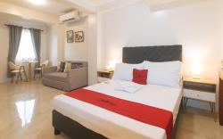 RedDoorz @ Delorian Residences