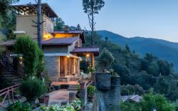 Flame of the Forest Valley View 2bhk by Roam home