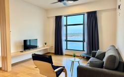 8|Pax Imperium Seaview Family Suite