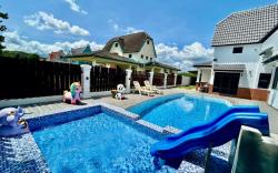 A Famosa 1075 sunsetvilla7bilik karaoke snukerpool