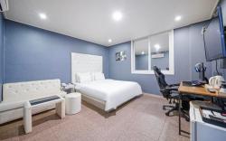 Changwon Sangnamdong Hotel de Maison