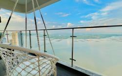 Royal Strand Seaview Grandeur @ 3BR Lv46 12-16pax