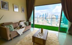Regalia InfinityPool Premium 2BR l LRT KLCC l 4Pax