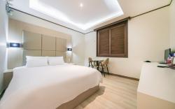 Yeongju Wiz Hotel