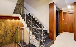 Hotel O Queen shell residency Vadapalani