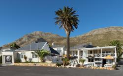 Boulders Beach Hotel, Cafe and Curio shop
