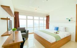 Best Homey 3BR @ Green Bay Condominium By Travelio