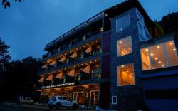Clovis Hotel & Restaurant