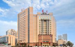 Yiyang HuaTian Hotel