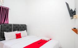 RedDoorz Syariah near Alun Alun Wonosobo 4