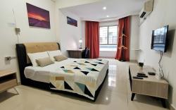 API API APARTMENT BESIDE CENTRE POINT STUDIO 3PAX