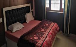 Sun inn Homestay by StayApart
