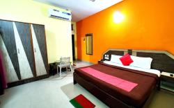 Hotel D2 Holiday inn Near Sea Beach By Morservices