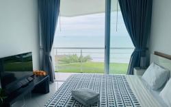 Two Bedroom Beach front near pattaya