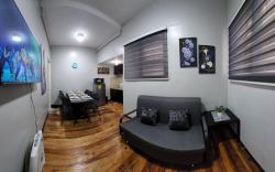 Trancoville 1 BR Guest Suite w/ Parking
