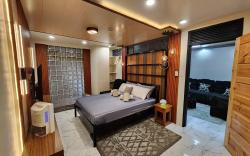 Burnham Suites Hotel Transient near Burnham Park