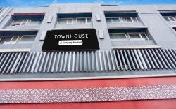Super Townhouse MG Road Pune