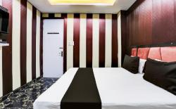 Sri govindam palce hotel 