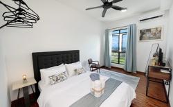 Studio With Private Parking K Avenue by DaniDian